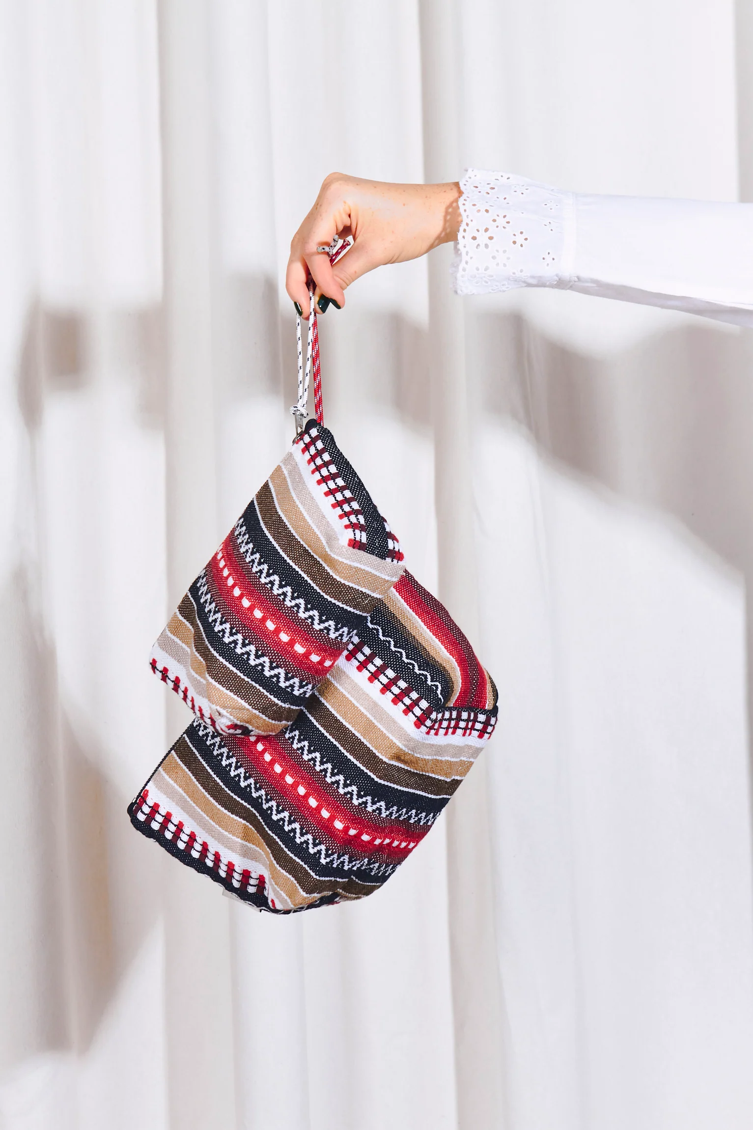 Neceser/estuche tejido manchego rojo - Imagen 2