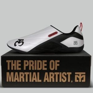 Zapatilla Spirit 3 LUMI Blanca y Negra